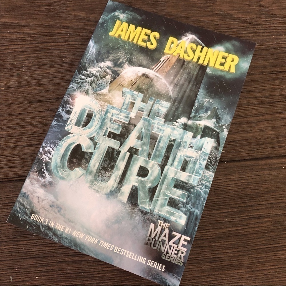 The Maze Runner Series: The Death Cure by: James Dashner paperback book
